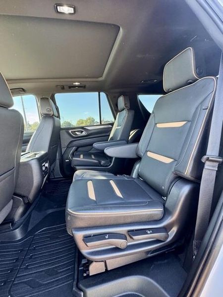 Used 2022 GMC Yukon AT4Image 12