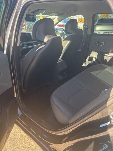 Used 2025 Kia K4 LXImage 9