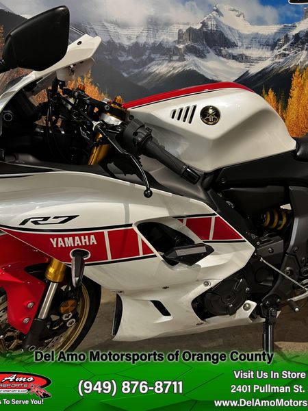 2022 Yamaha YZF-R7 CAImage 8