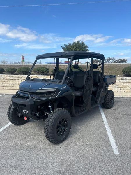 New 2026 Can-Am DEFENDER MAX XT HD11 Image 3