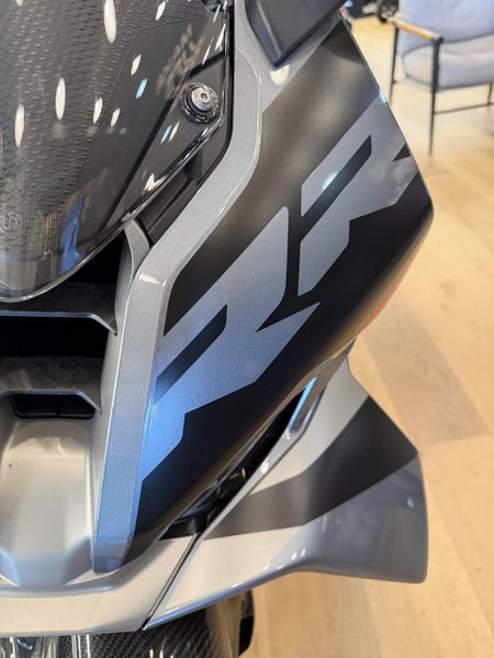 2026 BMW S 1000 RR