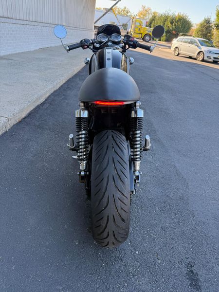 2017 Triumph THRUXTON 1200Image 4