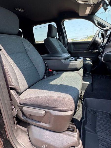 New 2026 RAM 2500 Black Express Crew Cab 4x4 8