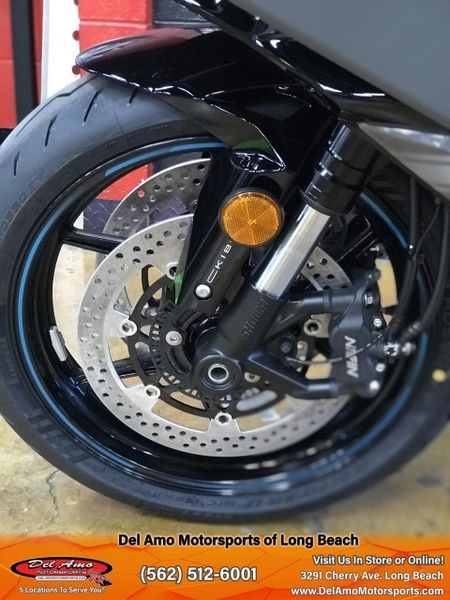 2025 Kawasaki NINJA ZX-6R ABS Image 10