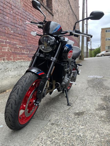 2026 Triumph TRIDENT 660 TRIPLE TRIBUTE EDITION