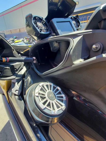 Used 2023 Kawasaki Jet Ski Ultra 160 LX Image 12