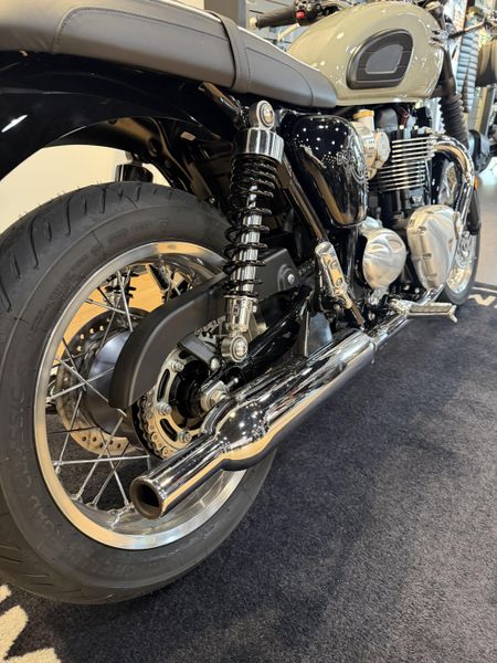 2026 Triumph Bonneville T120