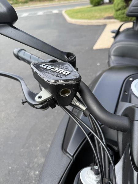 2015 Ducati DiavelImage 5