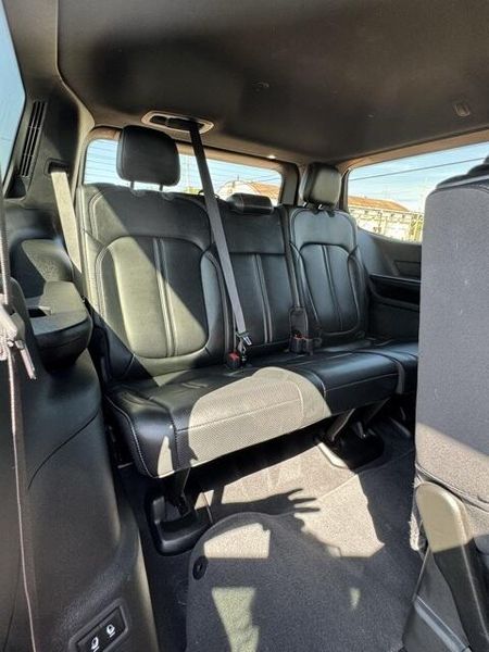 2022 Jeep Wagoneer Series IIIImage 16