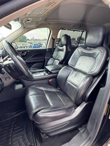 Used 2020 Lincoln Aviator ReserveImage 12