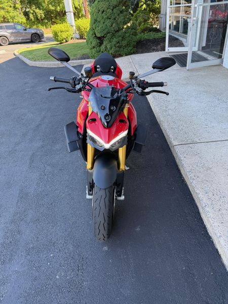 2021 Ducati StreetfighterImage 3