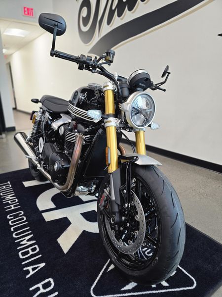 2025 Triumph SPEED TWIN 1200 RS 