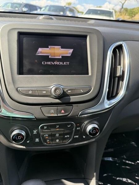 2024 Chevrolet Equinox LT photo 21