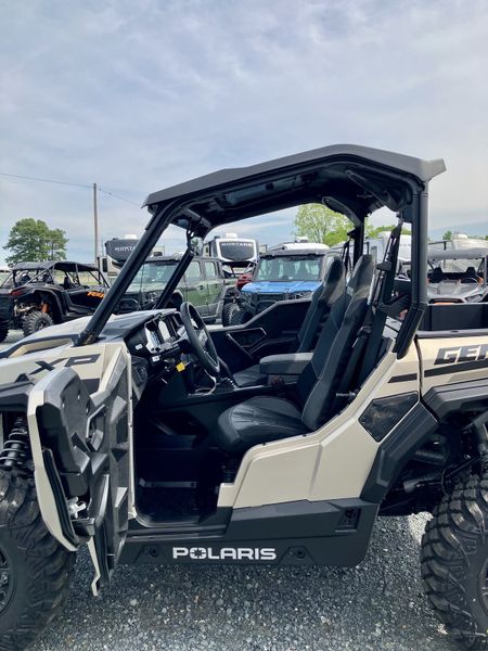 2024 Polaris GENERAL XP 1000 UltimateImage 9