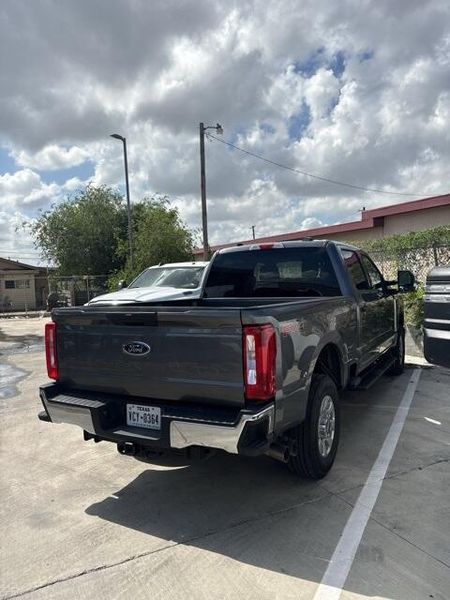 2024 Ford F-250 XL photo 4