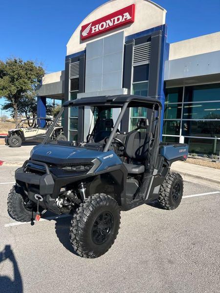 New 2026 Can-Am DEFENDER XT HD11 Image 3