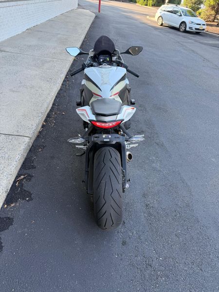 2025 Honda CBR1000RRImage 3