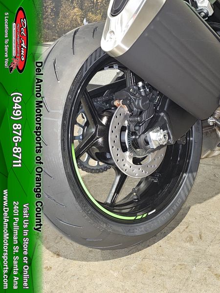 2025 Kawasaki NINJA ZX-6R KRT EDITIONImage 14