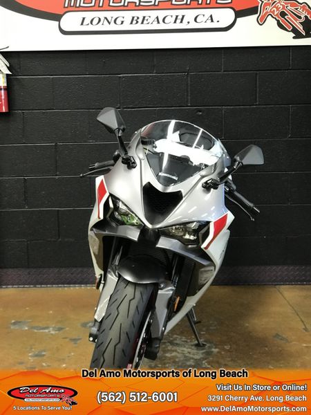 2025 Kawasaki NINJA ZX-6R ABS Image 9