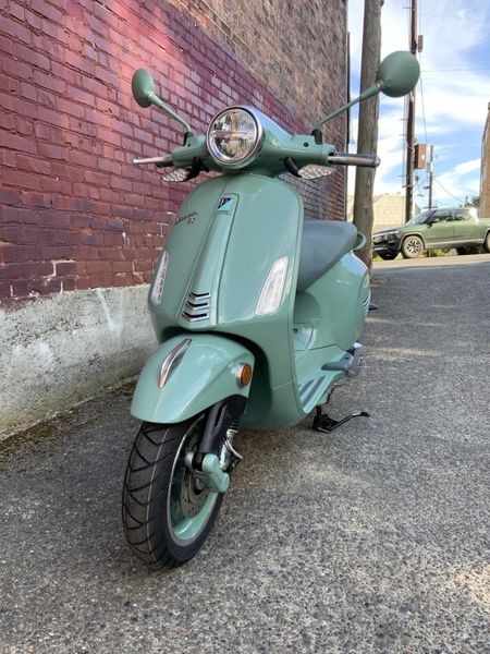 New 2027 Vespa PRIMAVERA 150 80TH ANNIVERSARY 