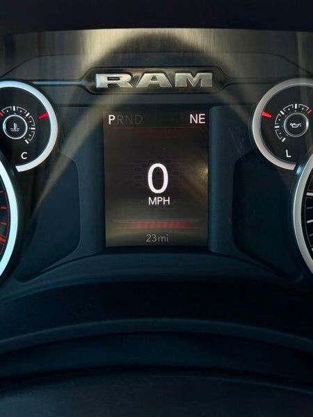 New 2027 RAM 3500 TradesmanImage 16