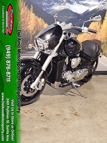 2025 Suzuki BOULEVARD M109RImage 4