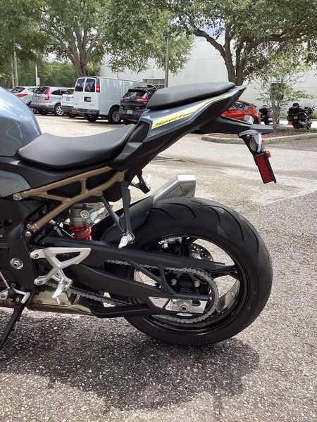 2024 BMW S 1000 R