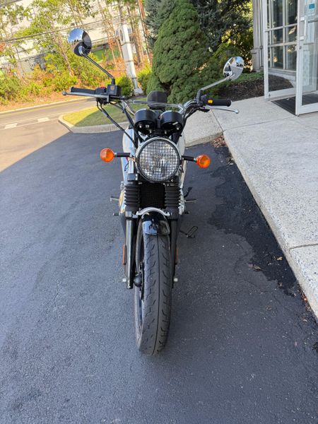 2023 Royal Enfield INT 650Image 3