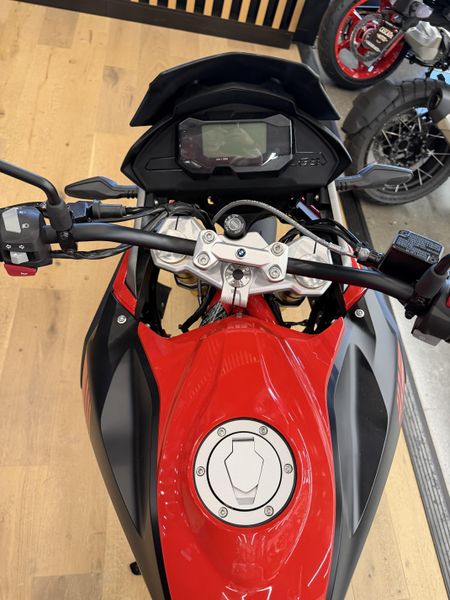 2025 BMW G 310 GS