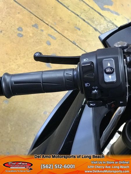 2025 Kawasaki NINJA ZX-6R ABS Image 6