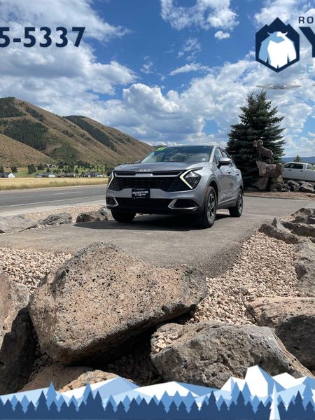 2023 Kia Sportage LX photo 2