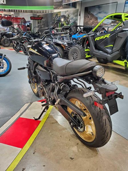 2025 Yamaha XSR700 Image 4
