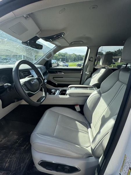 2024 Jeep Wagoneer Series IIImage 7