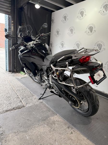 2025 BMW F900GSA 