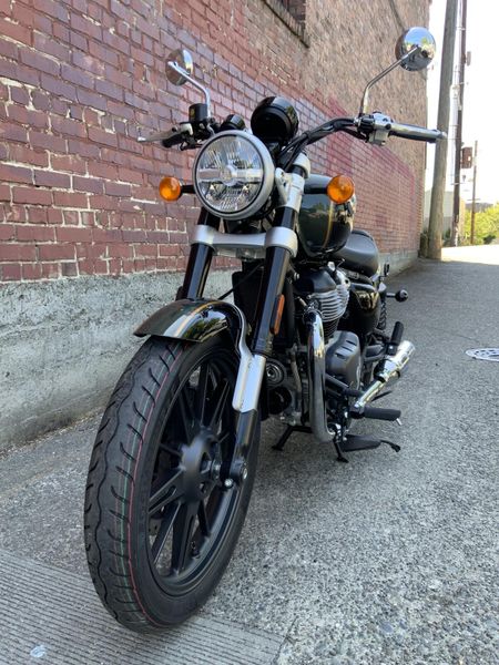 New 2024 Royal Enfield SUPER METEOR 650 MID 