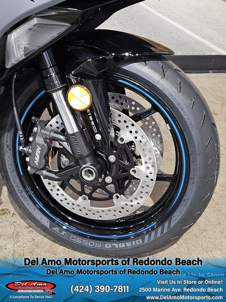 2025 Kawasaki NINJA ZX-6R ABS Image 12