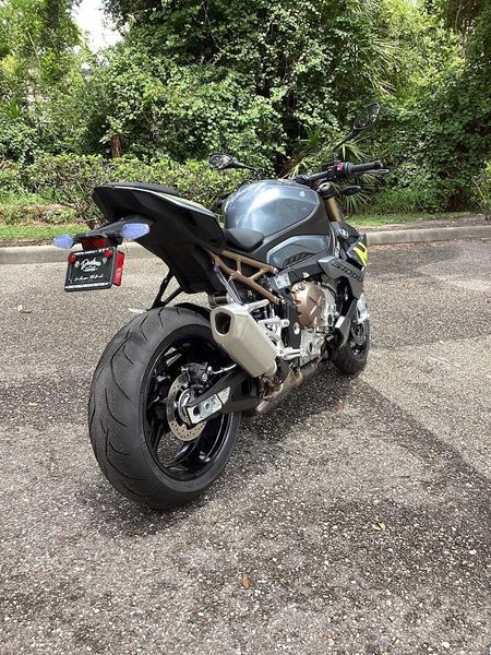 2024 BMW S 1000 R