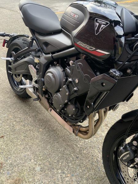 2025 Triumph TRIDENT 660