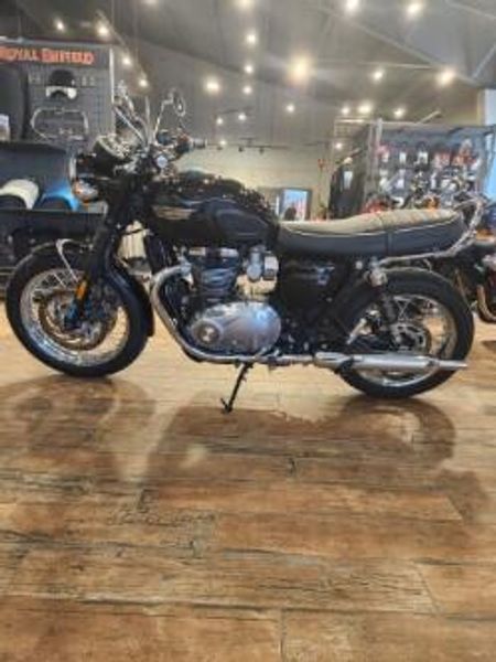 Used 2018 Triumph Bonneville T120/T120 BlackImage 3