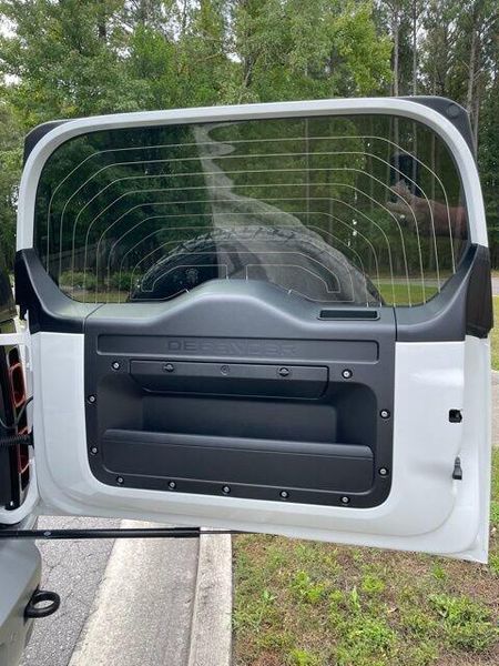 2025 Land Rover Defender S