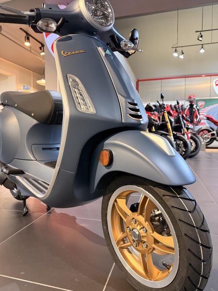 New 2026 Vespa PRIMAVERA 50 OFFICINA 