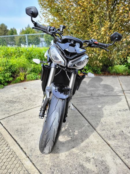 2025 Triumph STREET TRIPLE 765 RS 