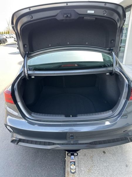 2024 Kia Forte LXSImage 15