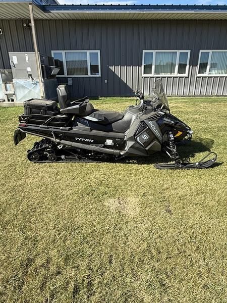 2025 Polaris S PROSTAR S4 TITAN ADV 155