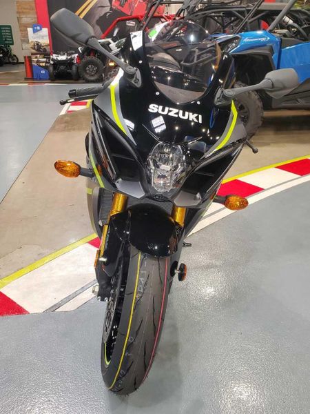 2023 Suzuki GSX-R1000R CA Image 9
