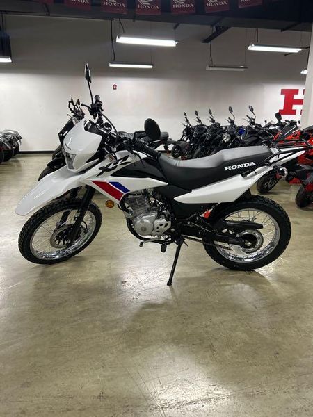 New 2025 Honda XR150L Image 5