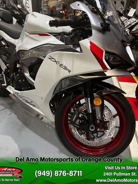 2025 Kawasaki NINJA ZX-6R ABS Image 9