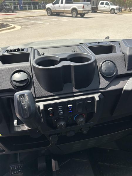 New 2027 Polaris RANGER XP 1000 CAB Image 10
