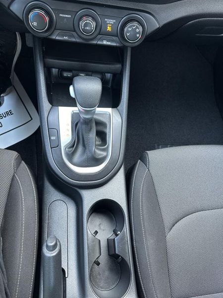 2024 Kia Forte LXSImage 22