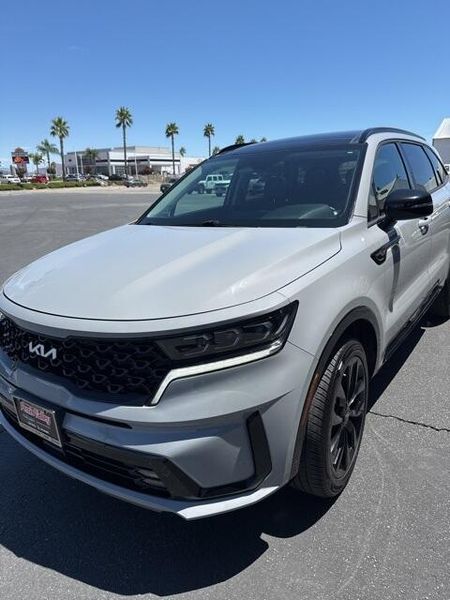 Used 2022 Kia Sorento SXImage 3